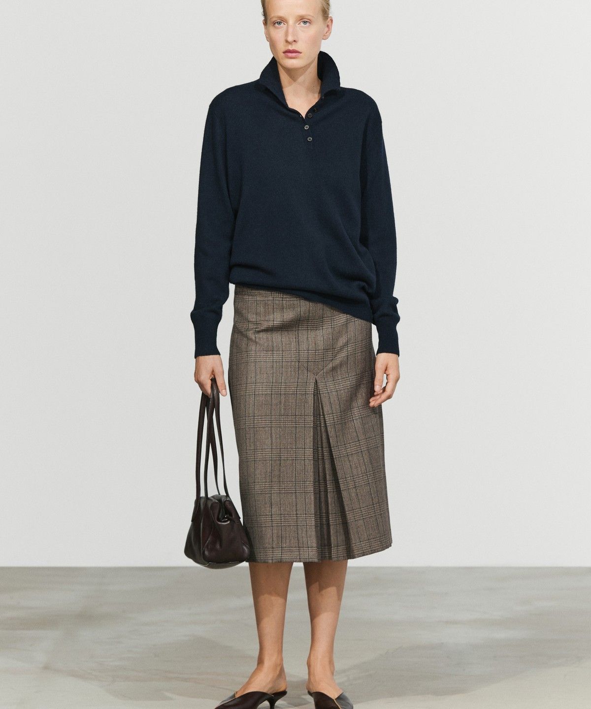 마시모두띠(MASSIMO DUTTI) 체크 플리츠 미디 스커트