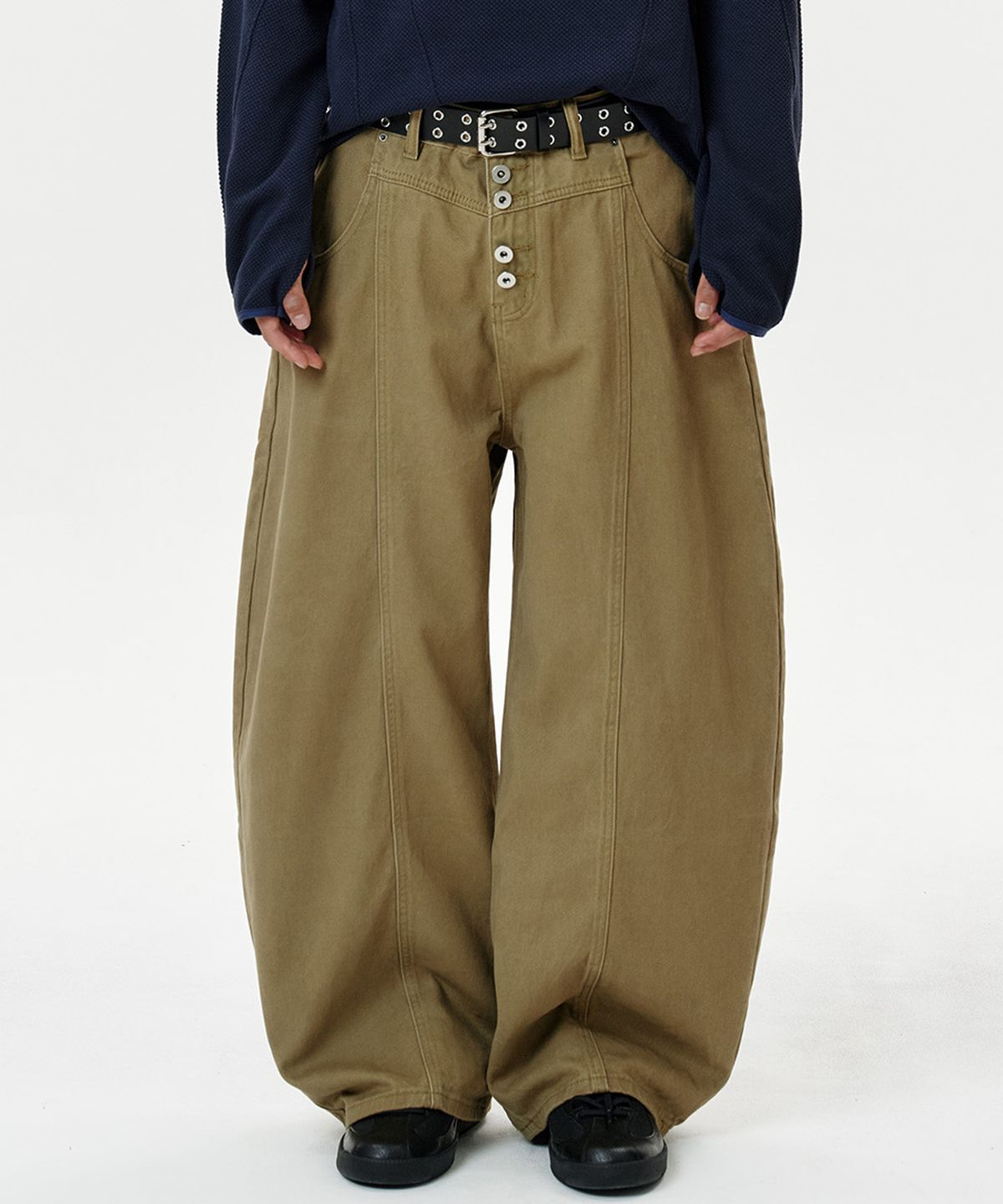 딥센스(DEEP SENSE) 4-Button Curved Pants - beige
