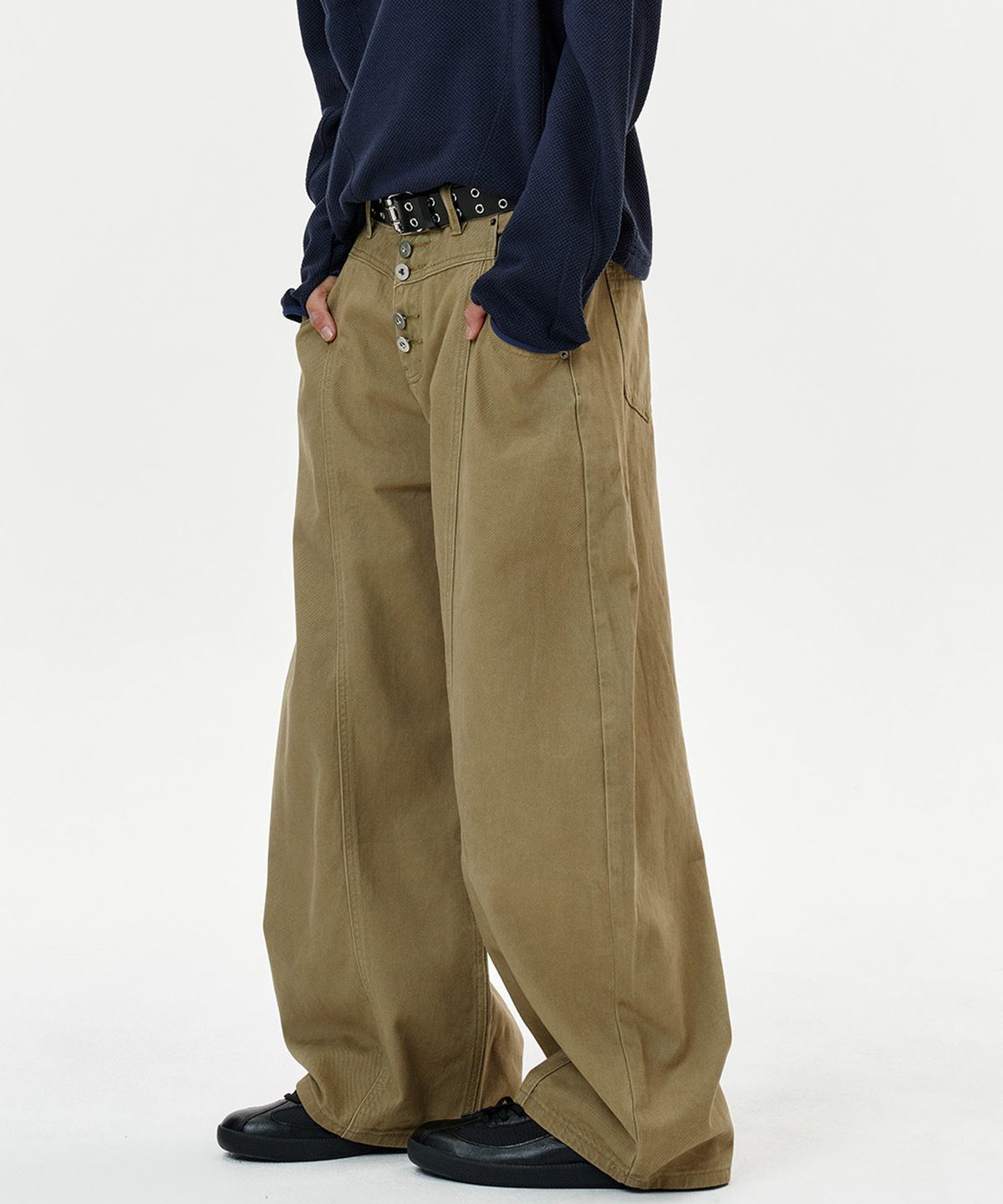 딥센스(DEEP SENSE) 4-Button Curved Pants - beige