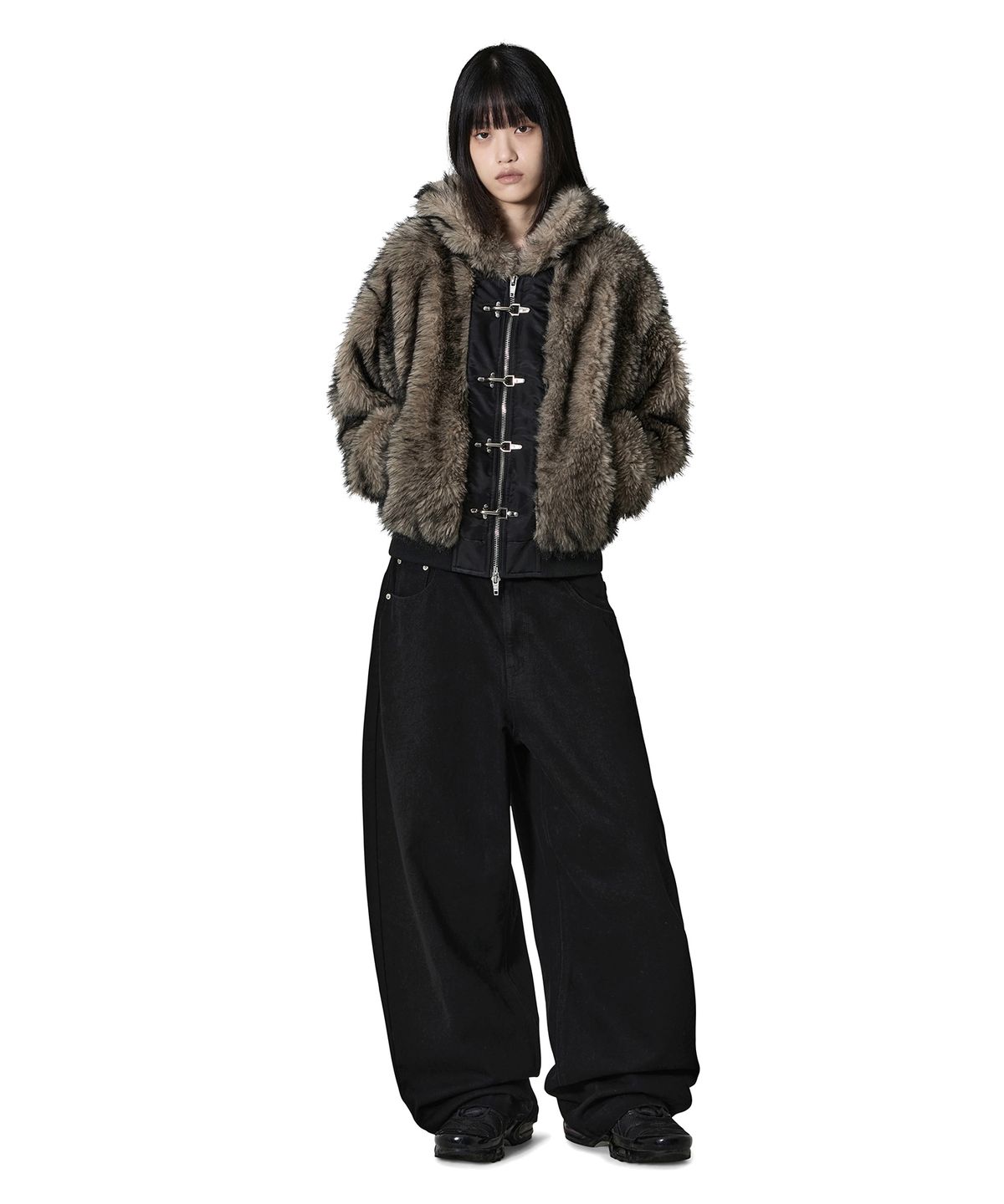 오픈야드(오와이)(OPENYARD(OY)) LOCK IN HOODED FAUX FUR JACKET - BEIGE