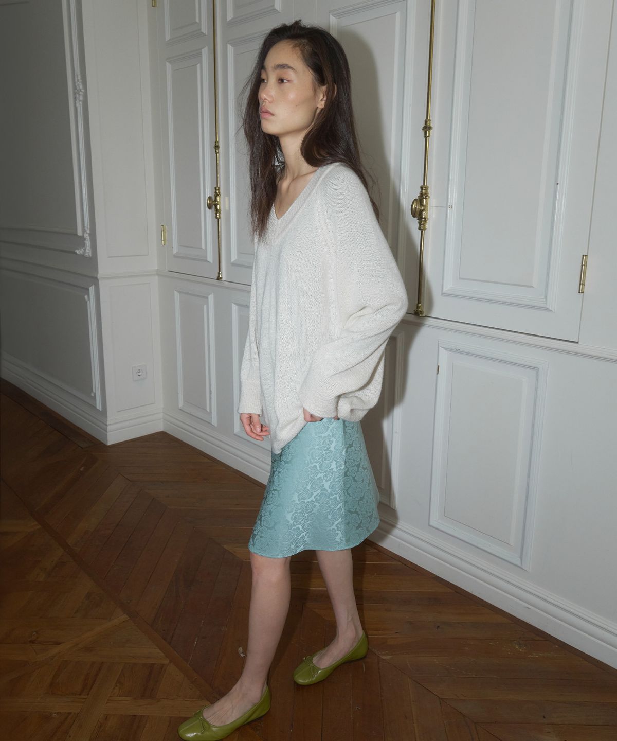 더포르타(THEPORTA) SATIN FLORAL MIDI SKIRT, GREEN