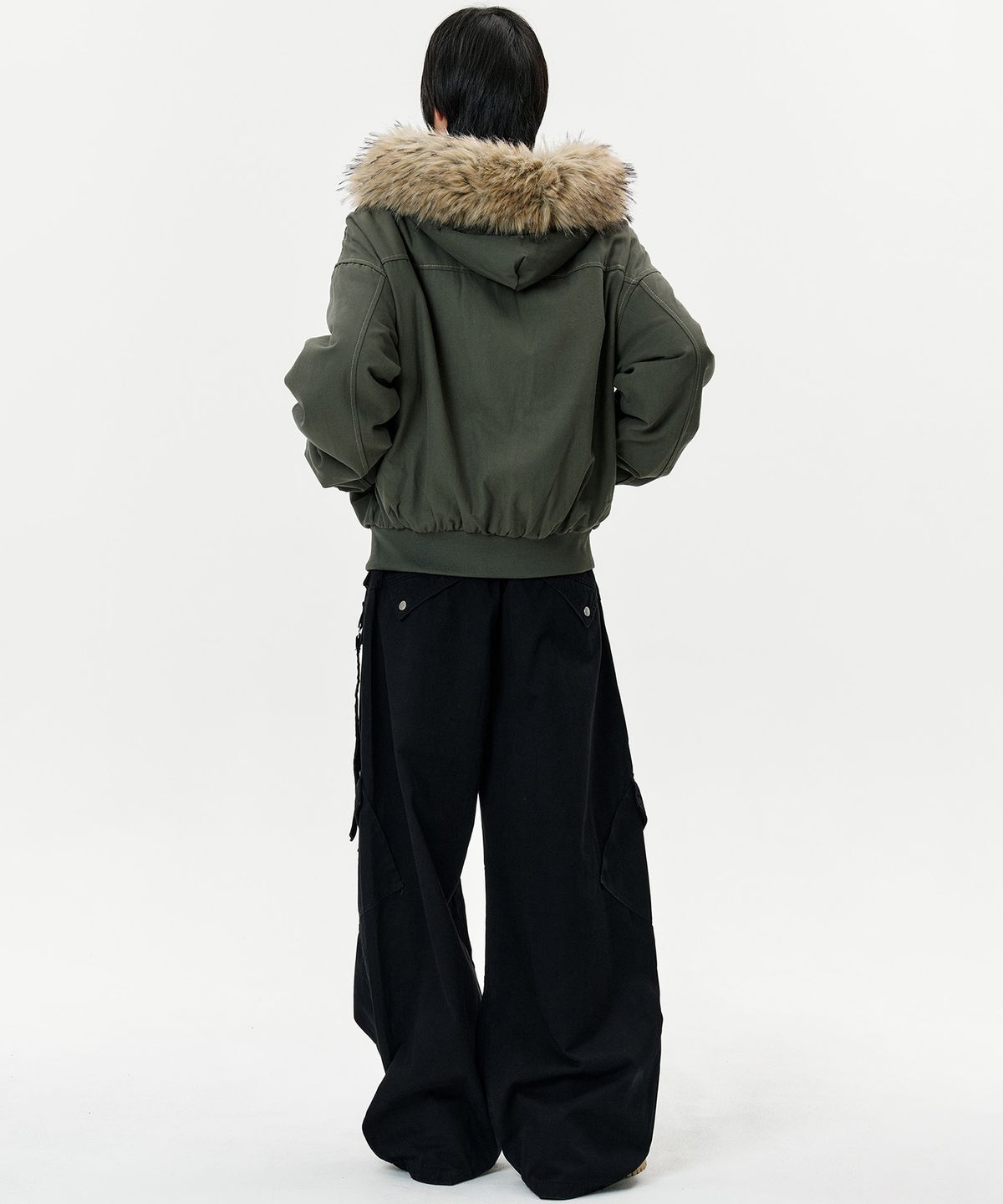 딥센스(DEEP SENSE) Utility Panel Curved Cargo Pants - black