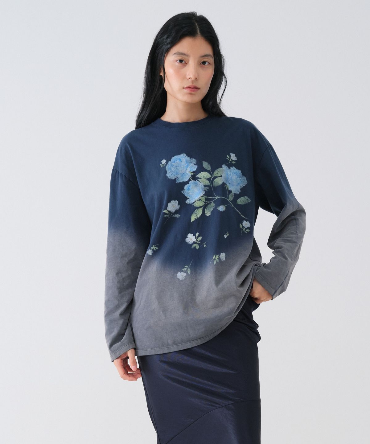 센토르(CENTAUR.KR) VINTAGE WASHED FLOWER LONG SLEEVE TEE_NAVY