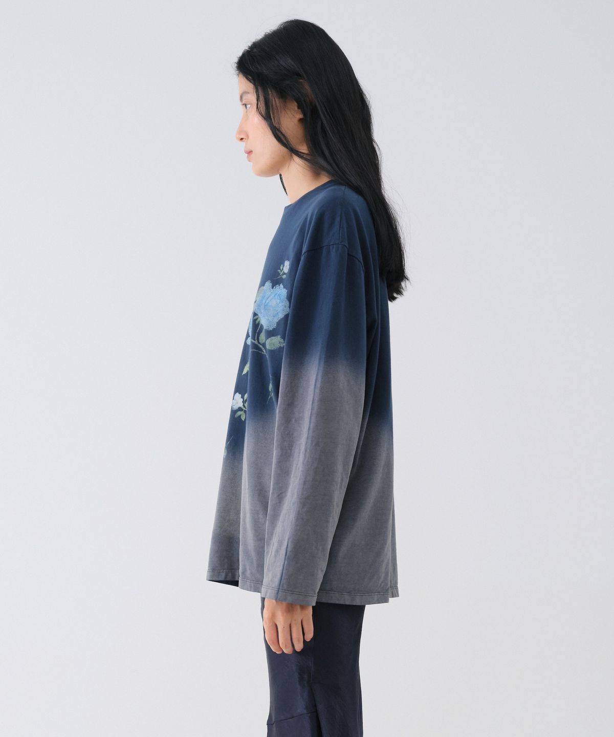 센토르(CENTAUR.KR) VINTAGE WASHED FLOWER LONG SLEEVE TEE_NAVY