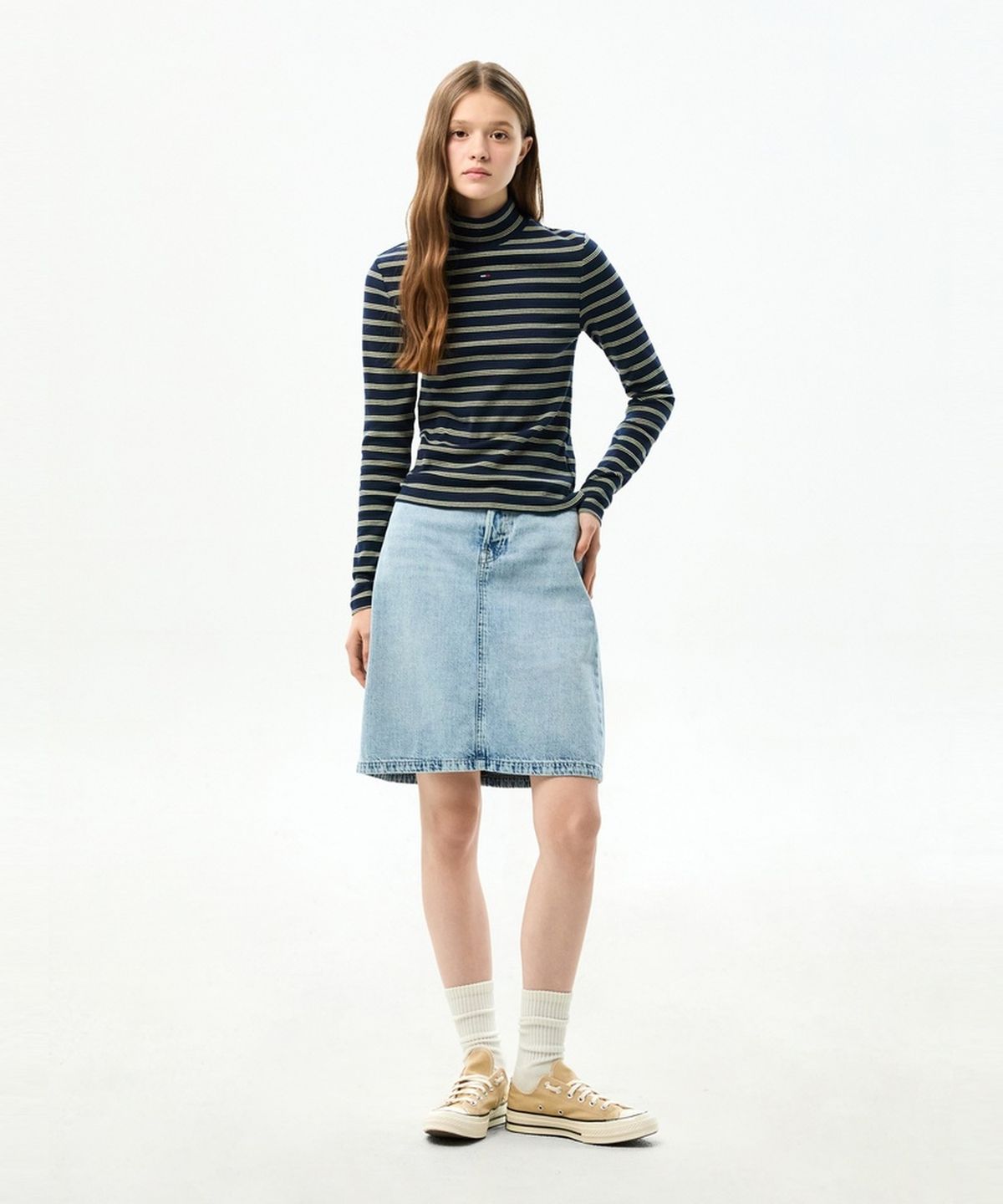 타미진스(TOMMY JEANS) 에센셜 모크넥 티셔츠 (T32G7TTO04TWT10X5)