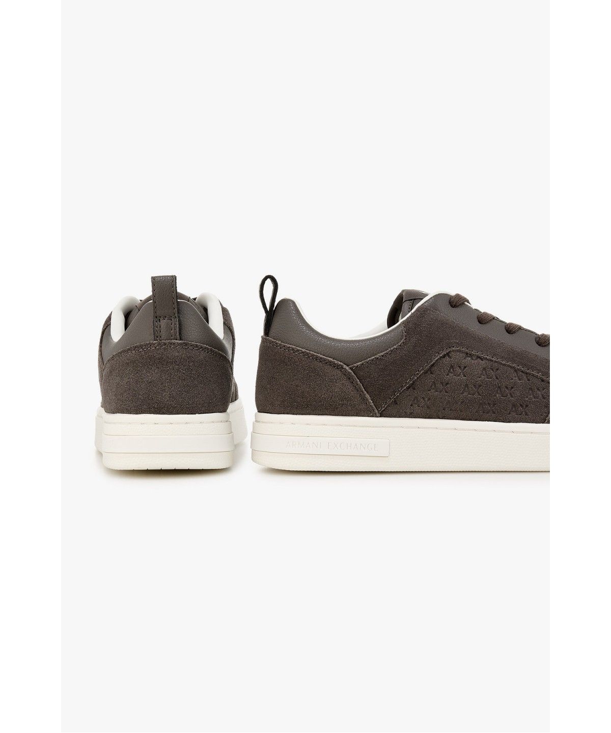 아르마니 익스체인지(ARMANI EXCHANGE) 남성 사이드 로고 스웨이드 스니커즈 _토프_A416375002