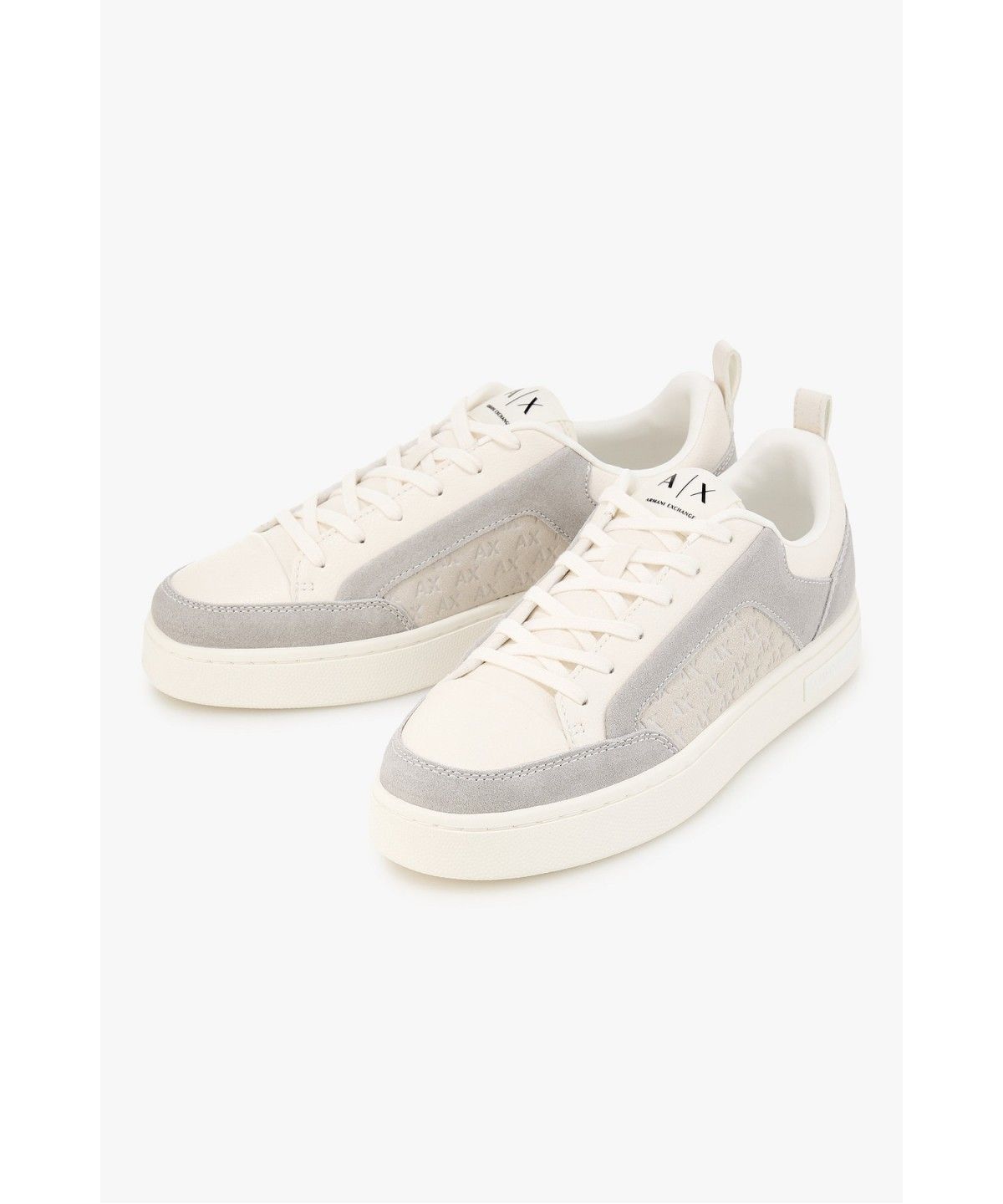 아르마니 익스체인지(ARMANI EXCHANGE) 남성 사이드 로고 스웨이드 스니커즈 _오프 화이트_A416375001