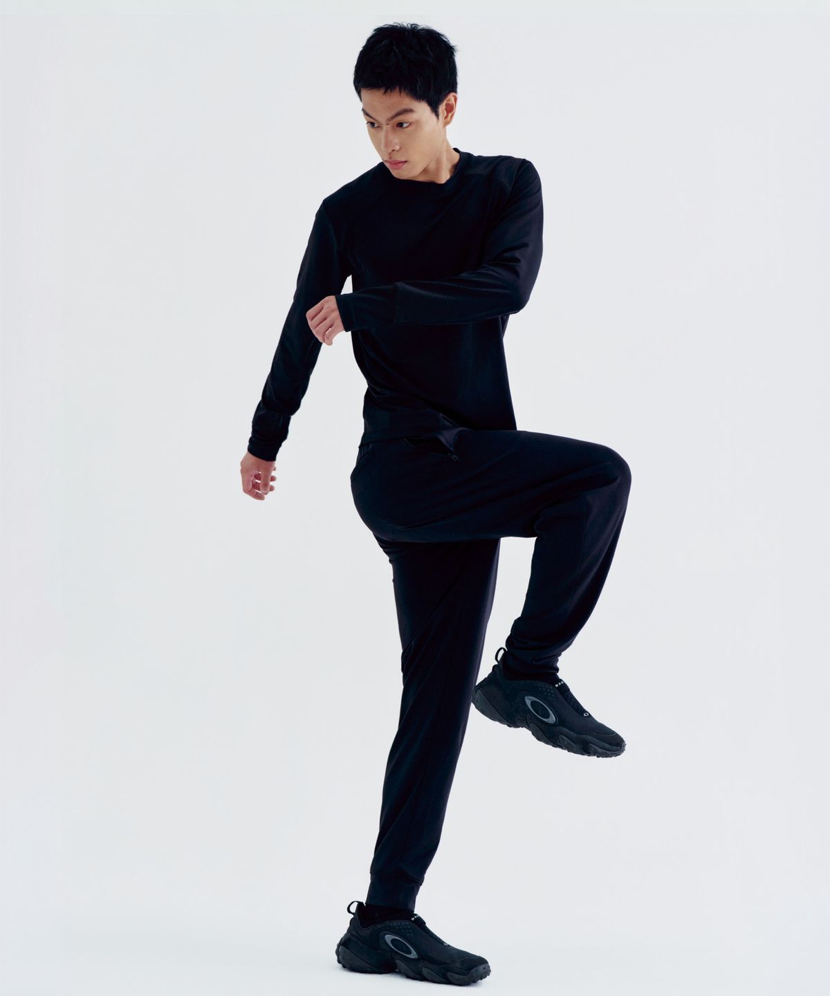 얼스캄에라(EARTH CALM ERA) 마이크로 피치드 조거 팬츠