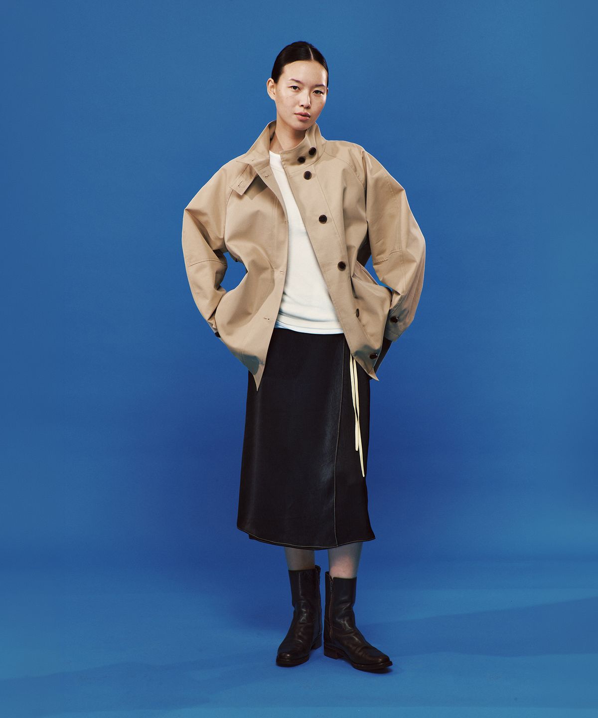 플랙 우먼(PLAC WOMEN) 라글란 하이넥 하프 트렌치 코트 베이지