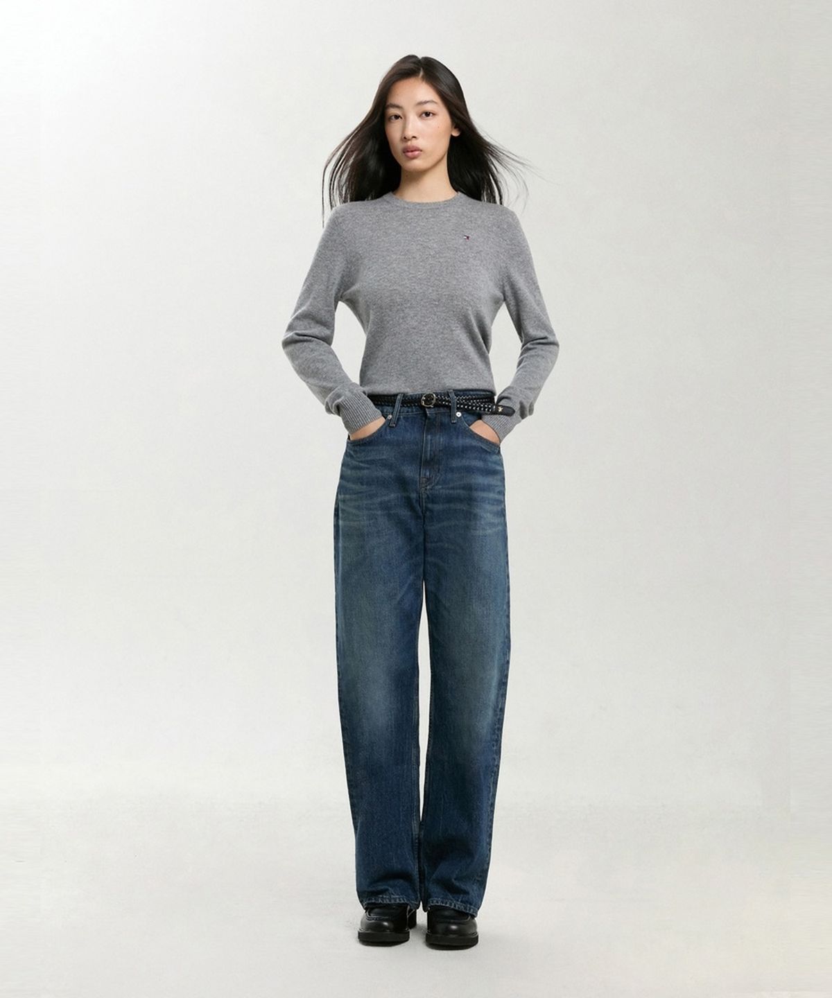 타미힐피거(TOMMY HILFIGER) 캐시미어 블렌드 크루넥 스웨터 (T22G7KTO060WT2P7D)