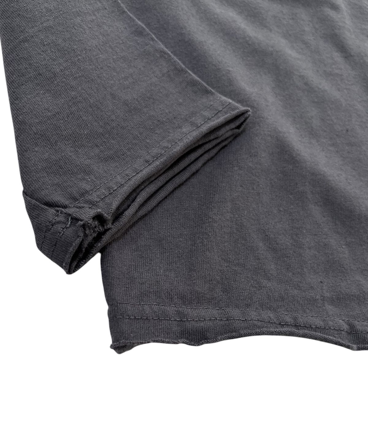 스케이터락(SK8ER ROCK) Race Patch Raw Edge T-Shirt (Dark gray)