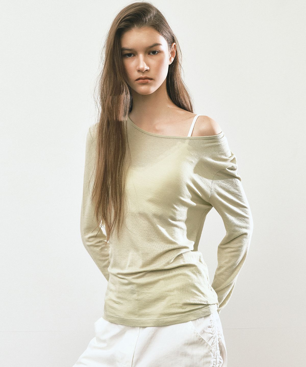닉앤니콜(NICK&NICOLE) SHEER ROUND LONG SLEEVE TOP_MINT