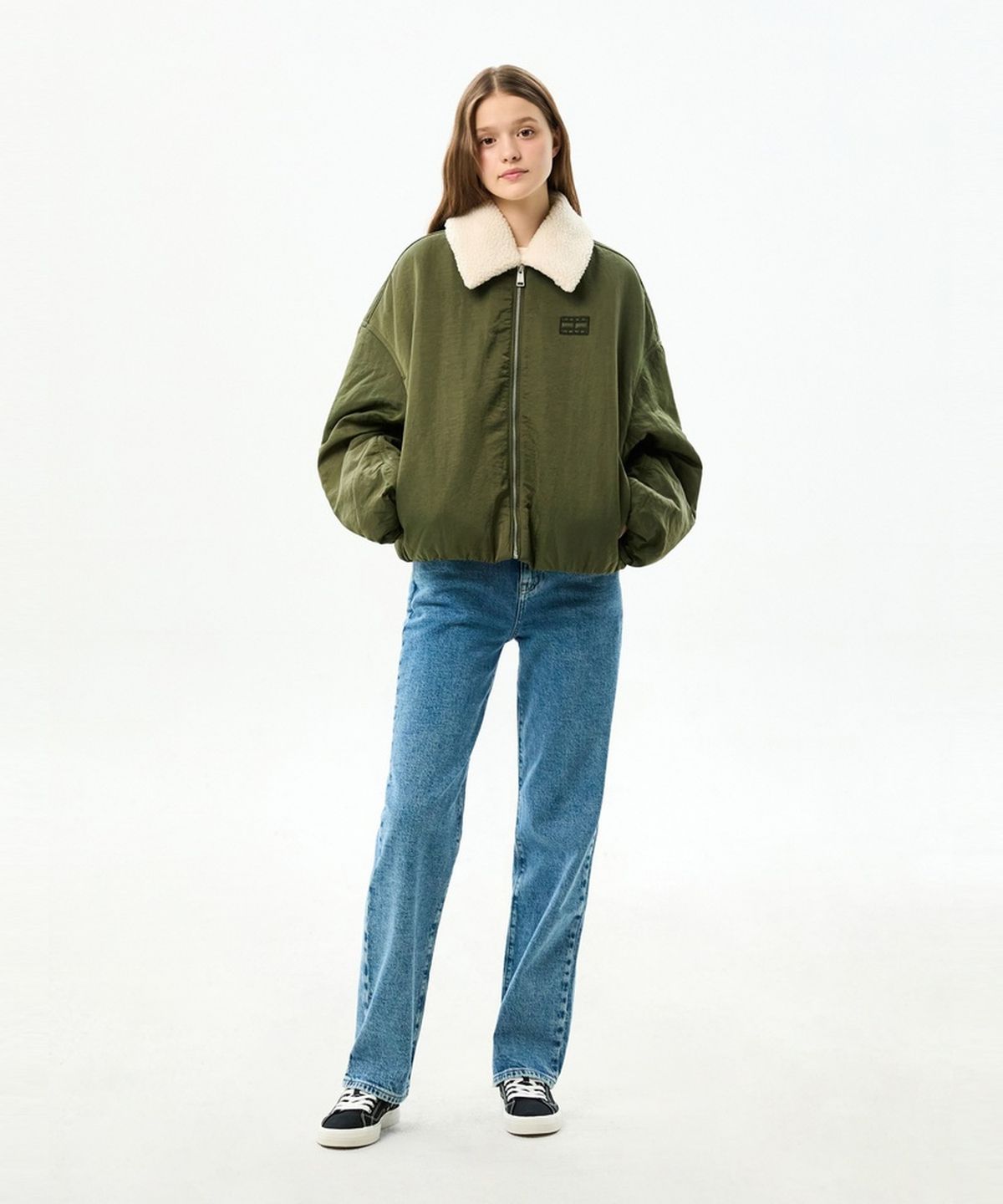 타미진스(TOMMY JEANS) 퍼 카라 유틸리티 봄버 재킷 (T32G7WJC42TWT1GY1)