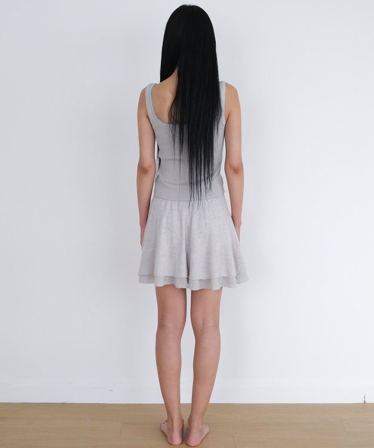 오오티엔(OOTN) LACE TRIM SLEEVELESS KNIT [GREY]