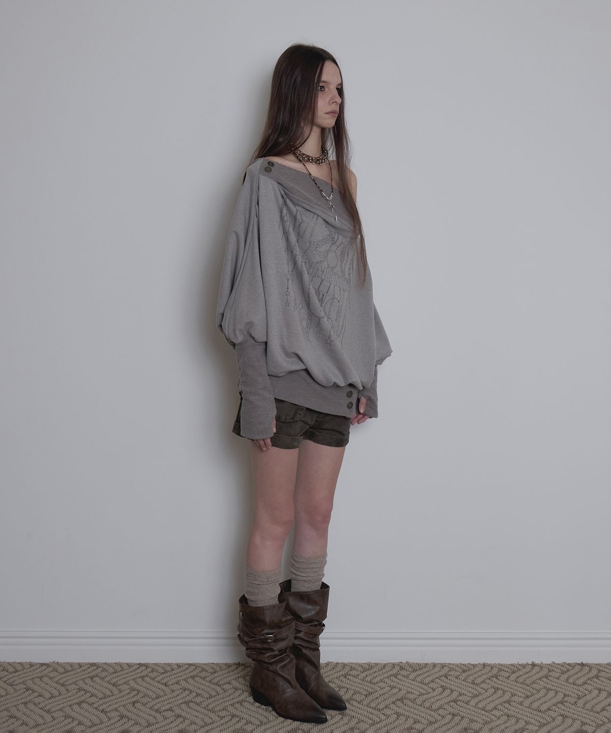 애시메트리(ASYMMETRY) ROUGH DECONSTRUCTED SWEATSHIRT / BEIGE