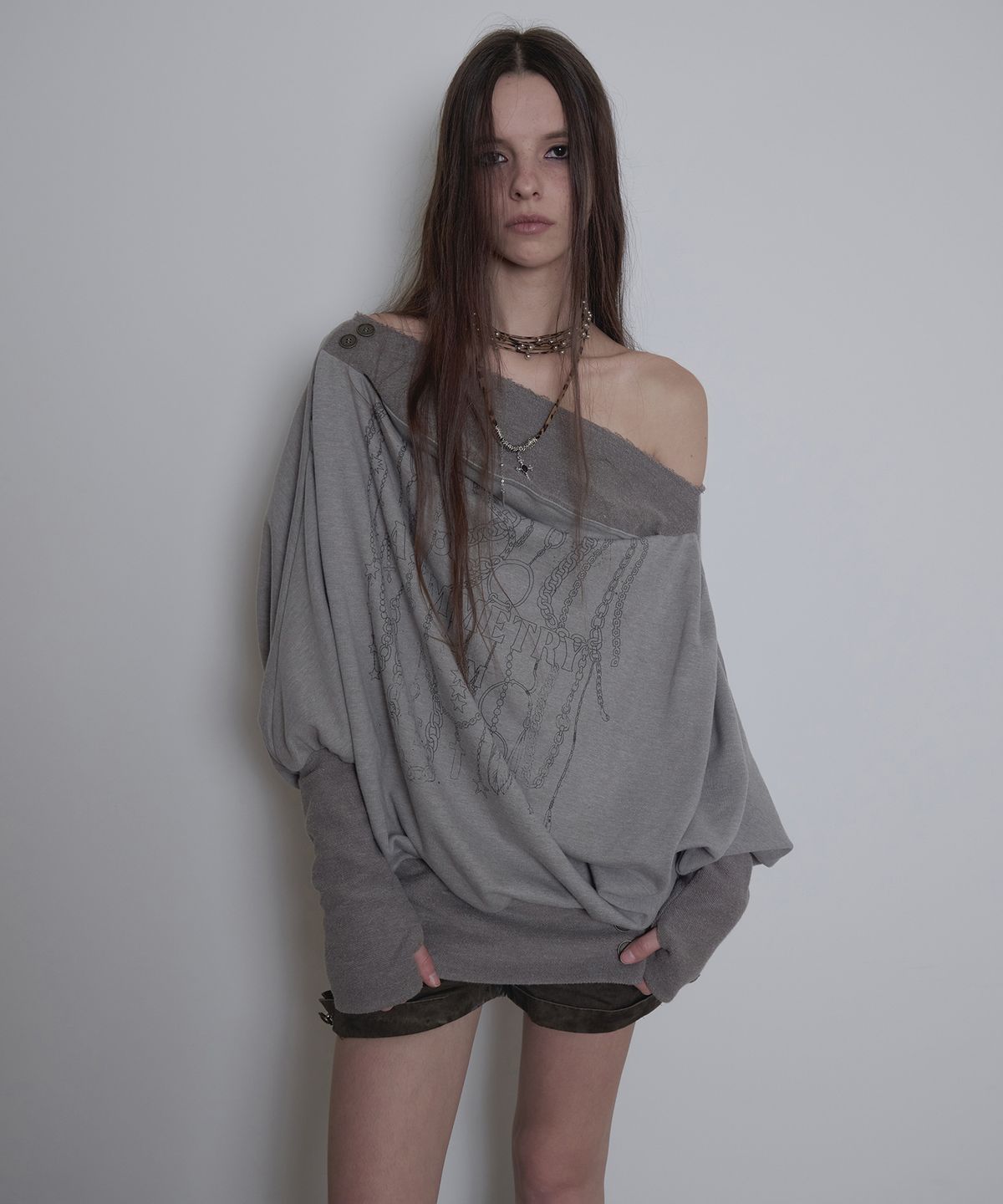 애시메트리(ASYMMETRY) ROUGH DECONSTRUCTED SWEATSHIRT / BEIGE