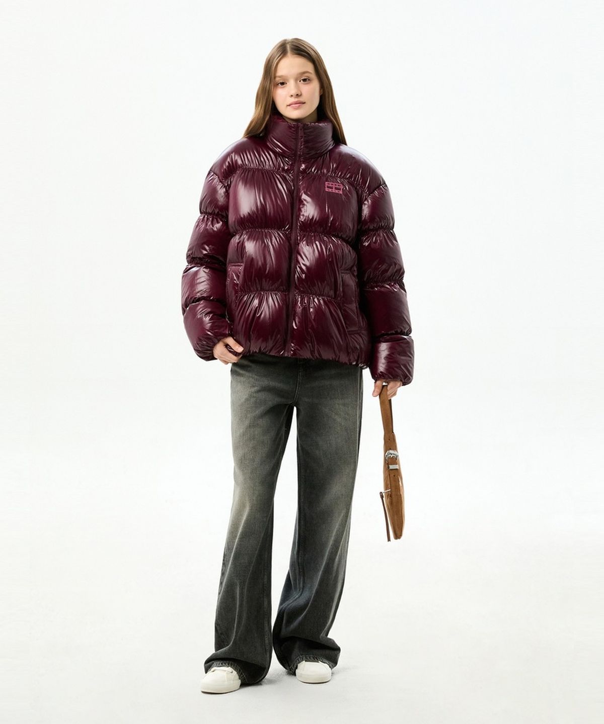 타미진스(TOMMY JEANS) 하이넥 샤이니 푸퍼 다운 재킷 (T32G7QJC52TWT1V11)