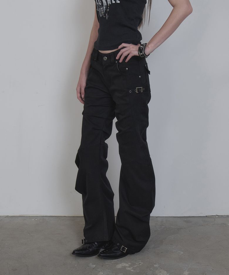 BELT CURVED PANTS / BLACK