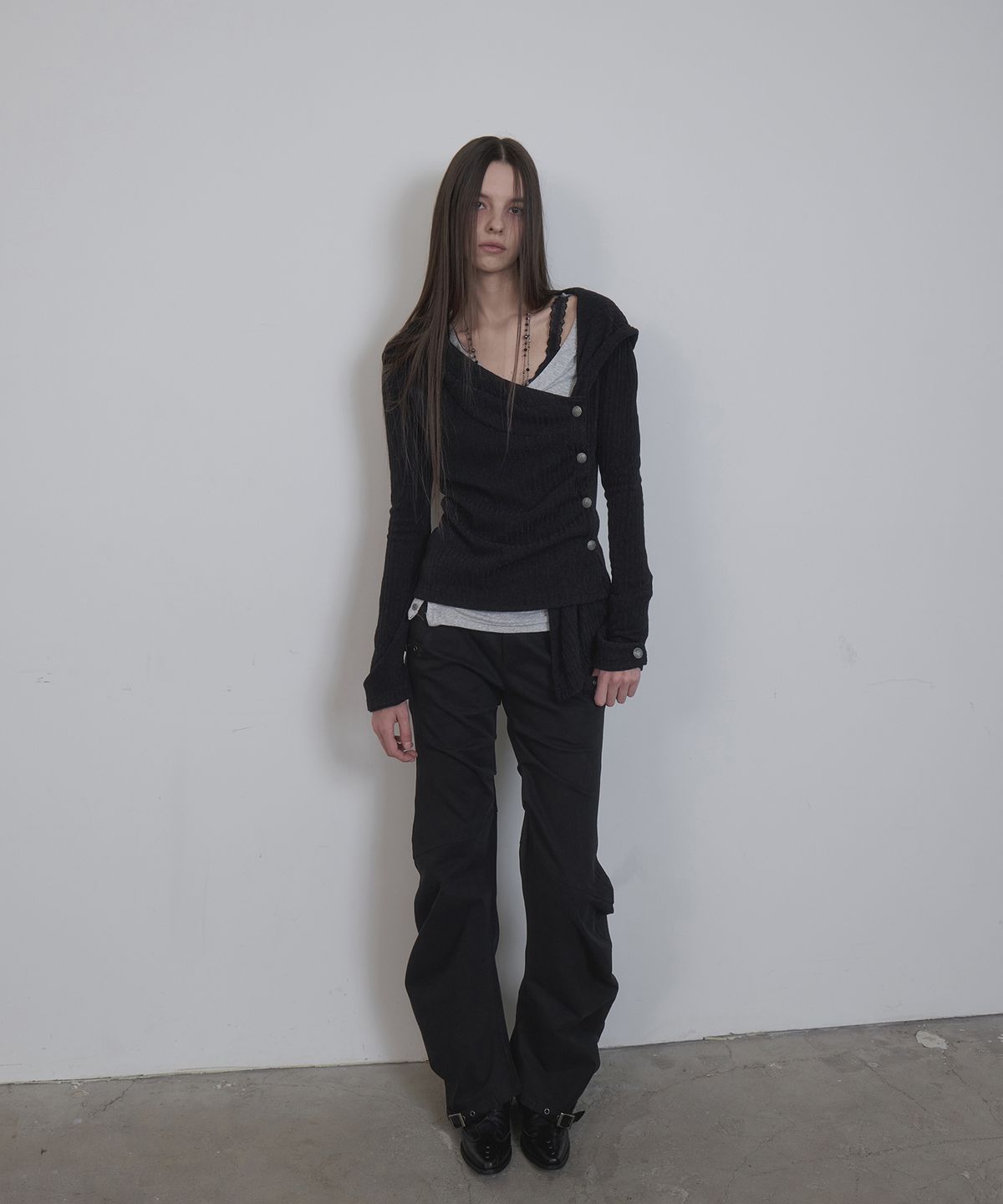 애시메트리(ASYMMETRY) BELT CURVED PANTS / BLACK