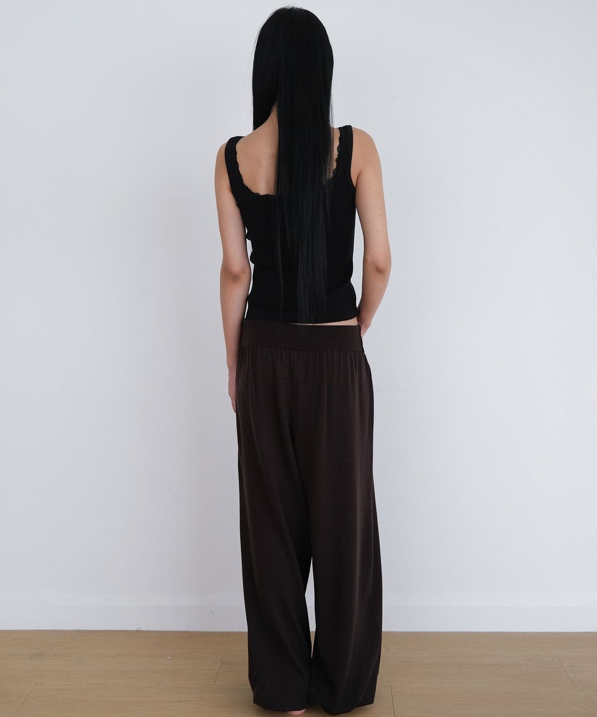 오오티엔(OOTN) WIDE BALLOON KNIT PANTS [BROWN]