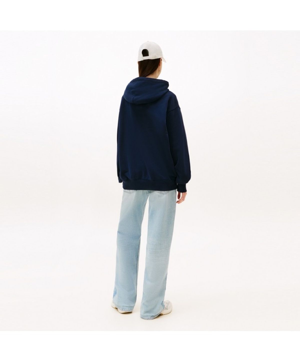 타미진스(TOMMY JEANS) 박시 배지 후디 (T32G7TTO01TMT2C1G)