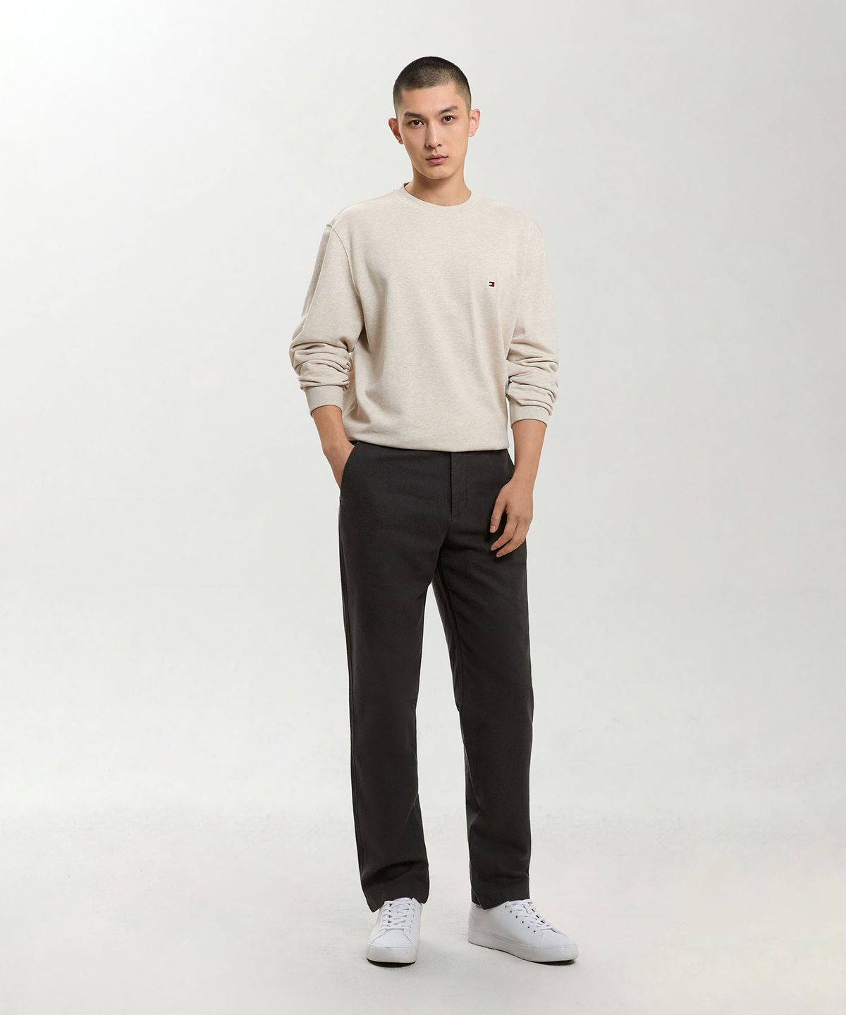 타미힐피거(TOMMY HILFIGER) [Slim straight fit] 덴톤 사이드 밴딩 브러쉬드 팬츠 (T12G9WPC010MT2P4E)