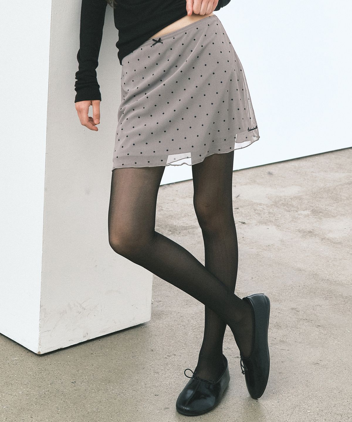 닉앤니콜(NICK&NICOLE) DOT MESH MINI SKIRT_GRAY