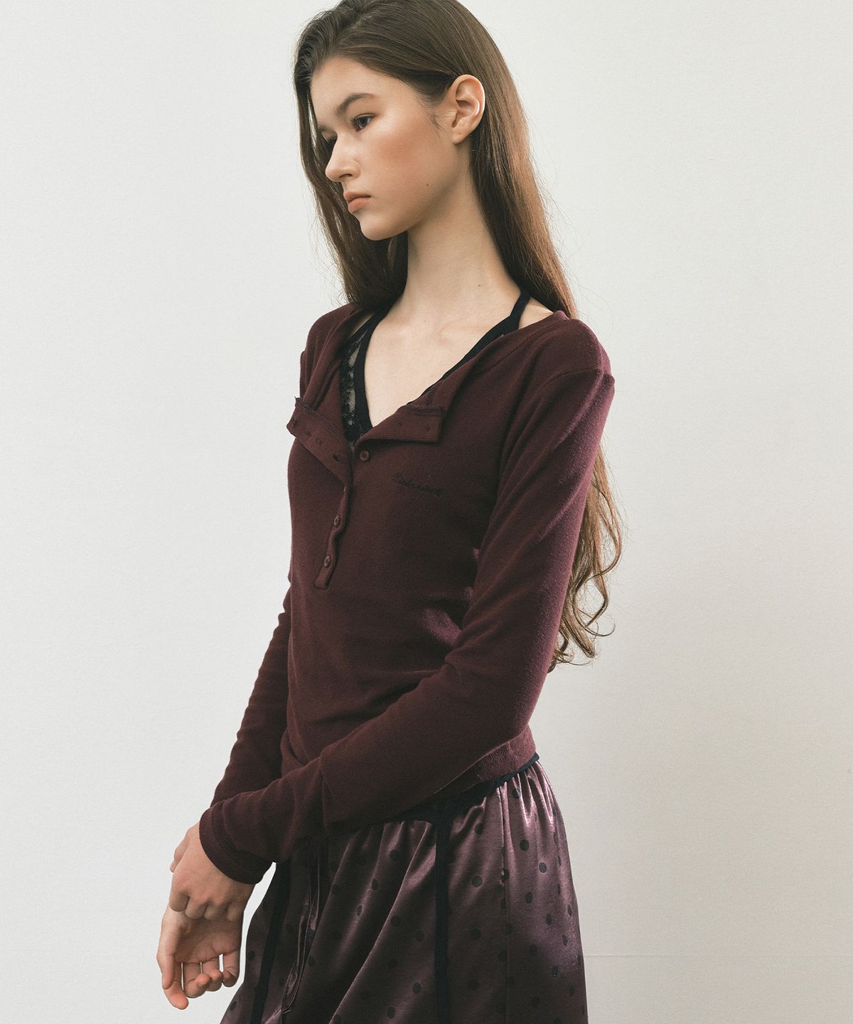닉앤니콜(NICK&NICOLE) BUTTON HENLEY LONG SLEEVE TOP_WINE