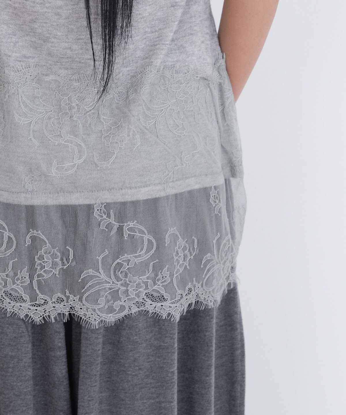 오오티엔(OOTN) LACE LONG KNIT CAMISOLE [GREY]