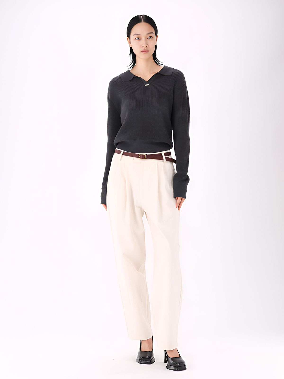 아쿠드(ACUD) Two Tuck Tapered Slacks _Cream