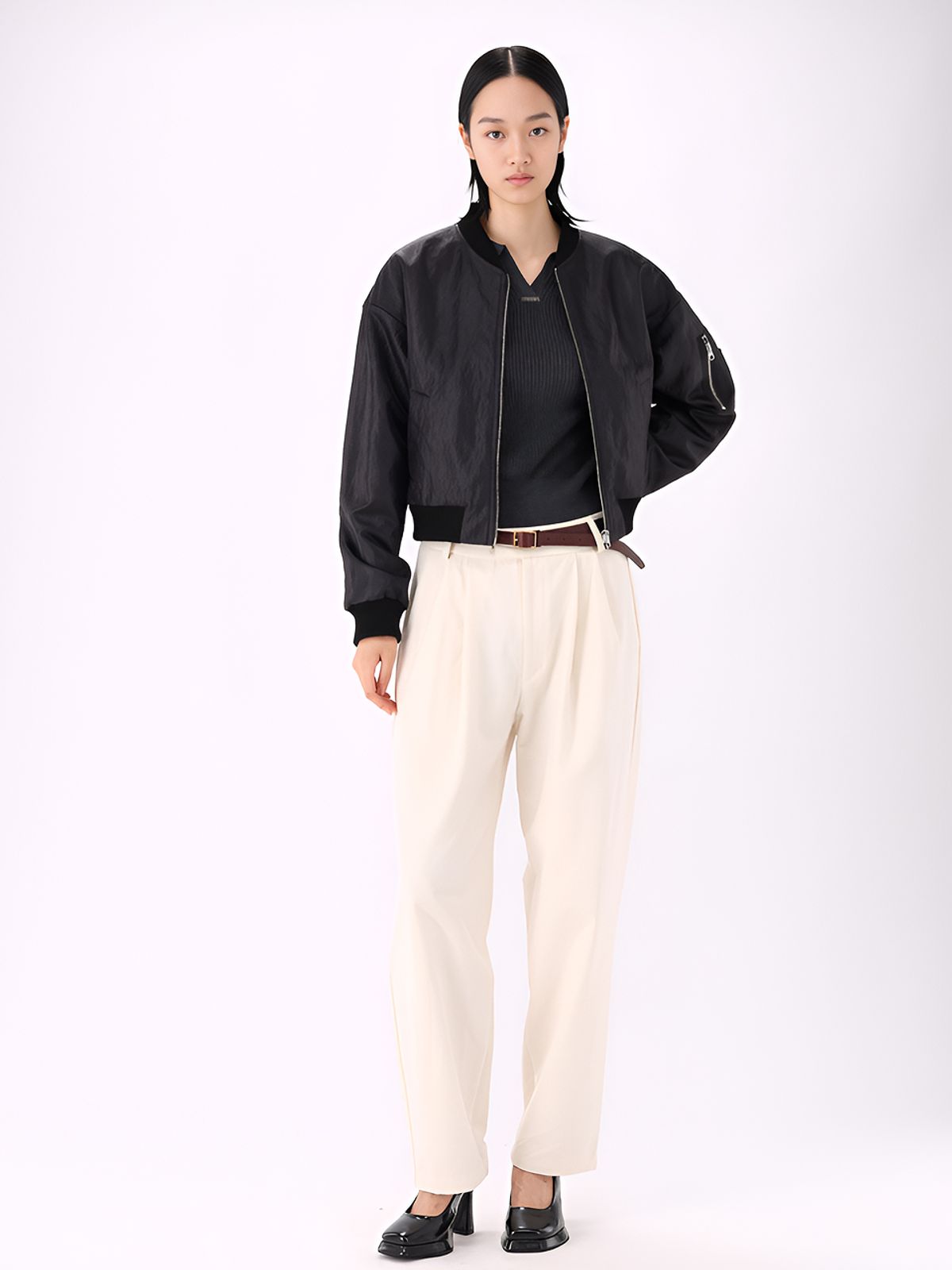 아쿠드(ACUD) Two Tuck Tapered Slacks _Cream