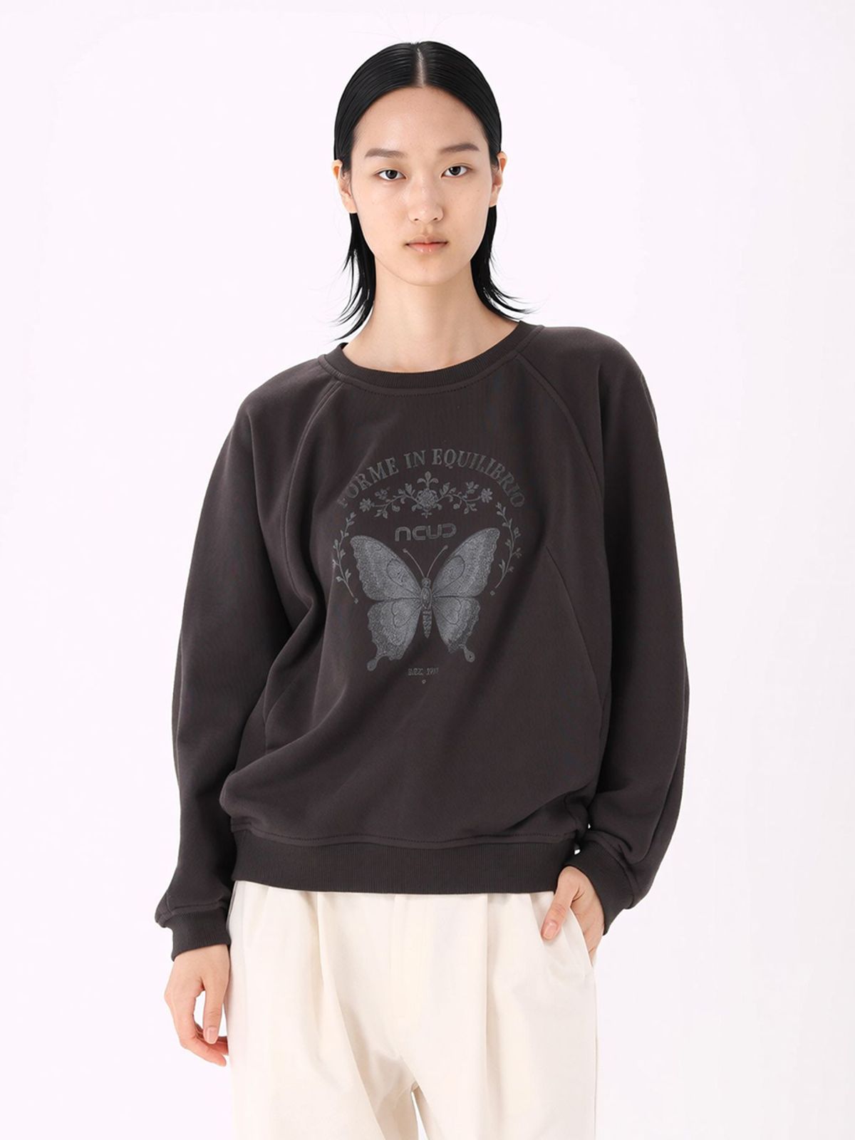 아쿠드(ACUD) Butterfly Sweatshirt _Charcoal
