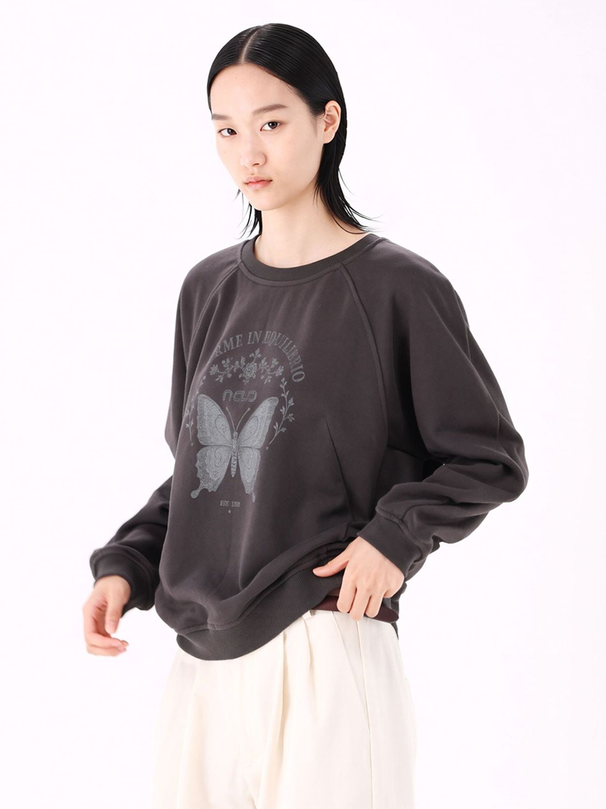 아쿠드(ACUD) Butterfly Sweatshirt _Charcoal