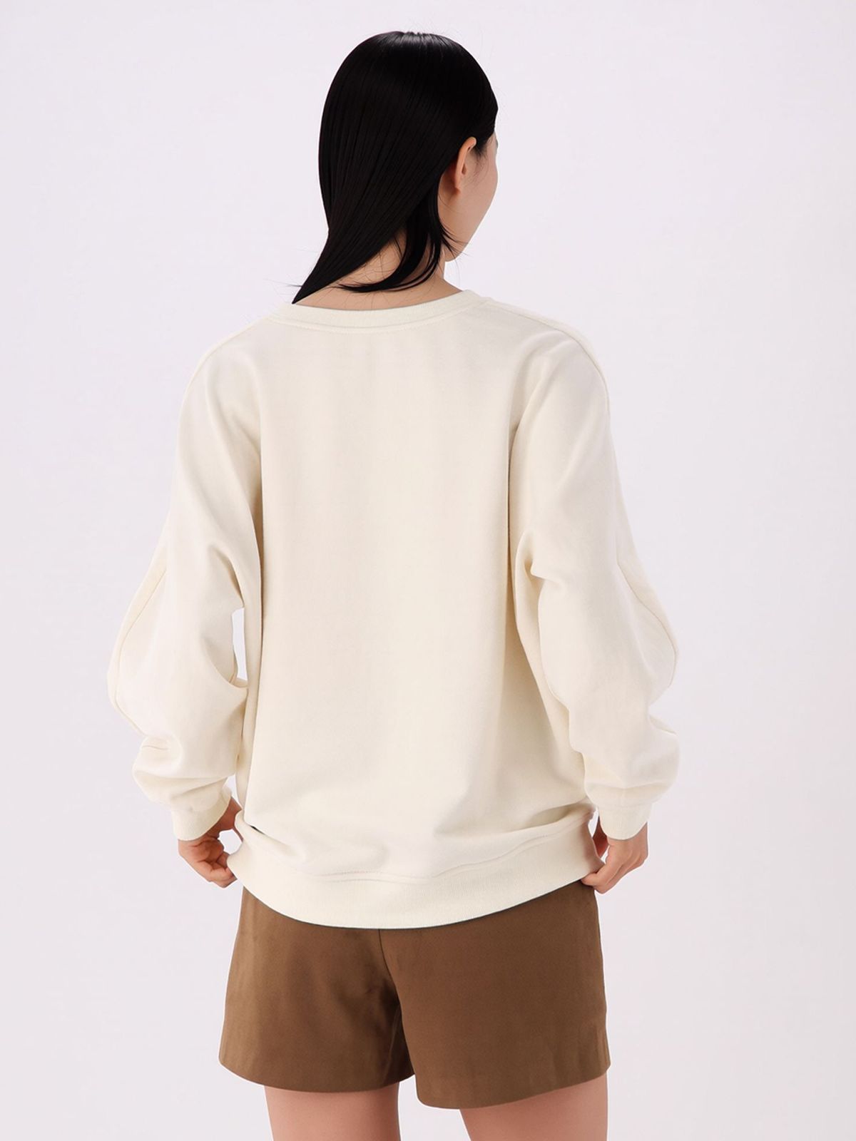 아쿠드(ACUD) Butterfly Sweatshirt _Ivory