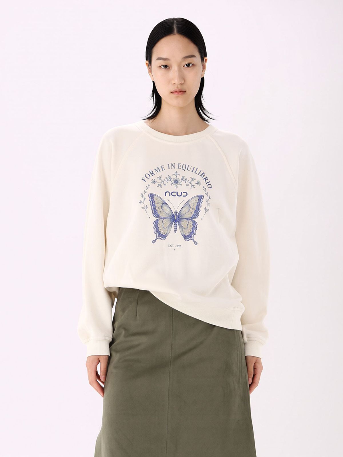아쿠드(ACUD) Butterfly Sweatshirt _Ivory