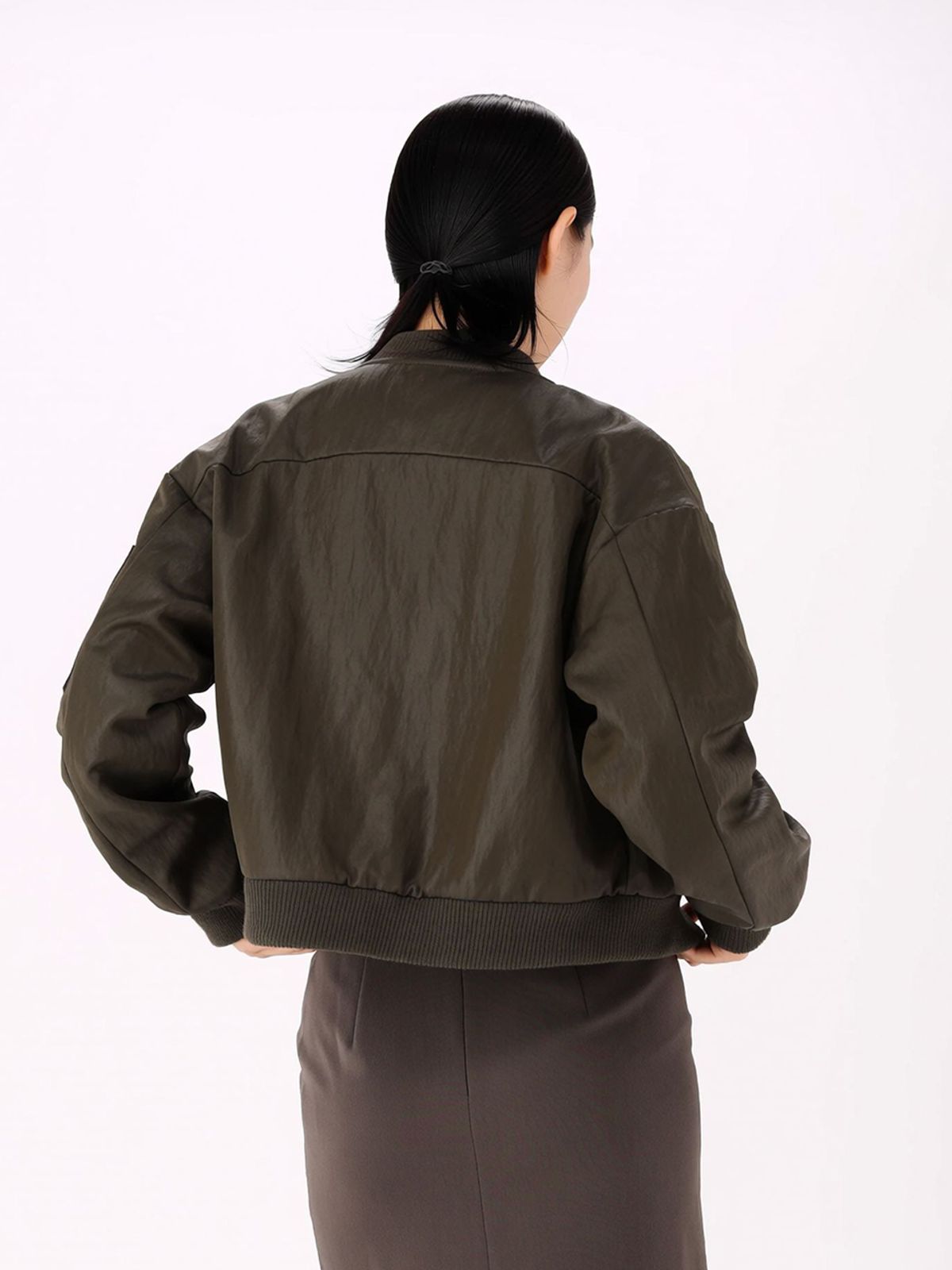 아쿠드(ACUD) Soft Gloss Bomber Jacket _KH.Grey