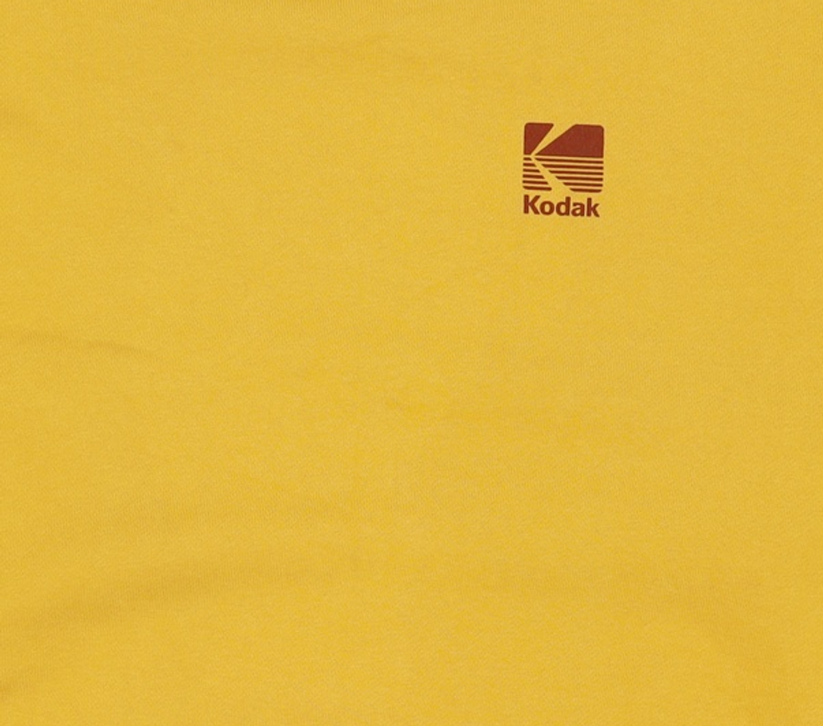 코닥(KODAK) 에센셜 시그니처 로고 맨투맨 MUSTARD L
