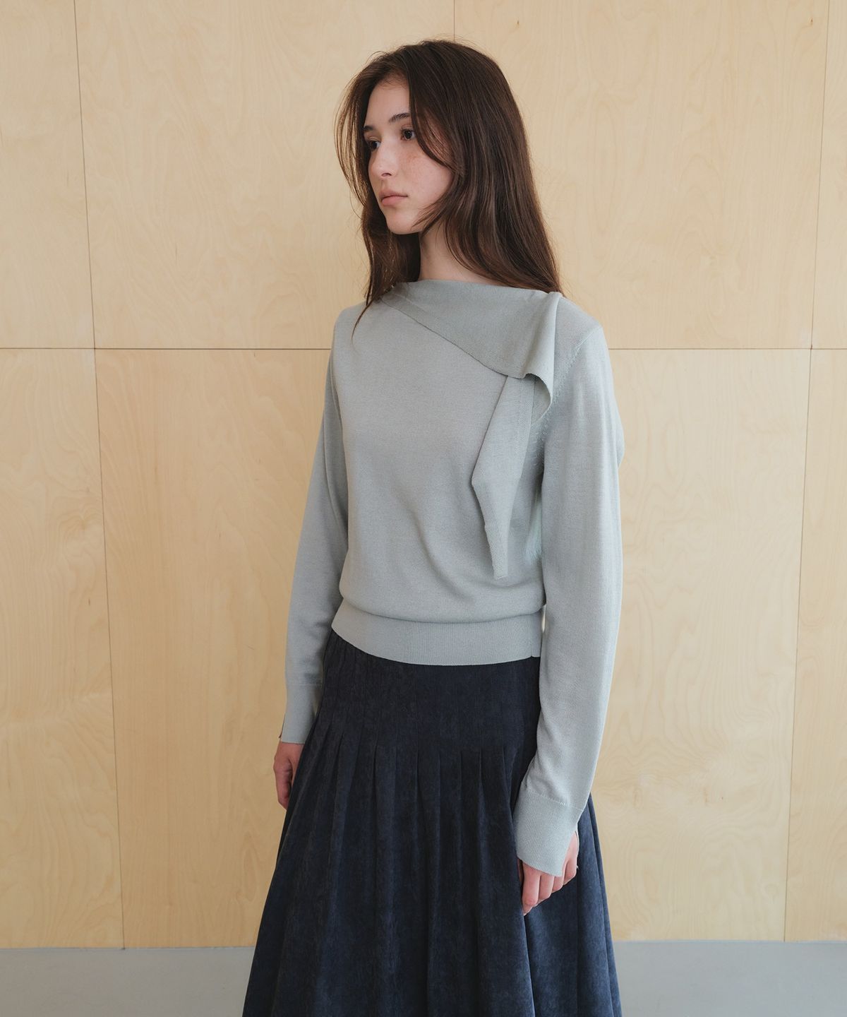 올리브 데 올리브(OLIVE DES OLIVE) 스카프장식 블라우스형 풀오버 OK6AP8210