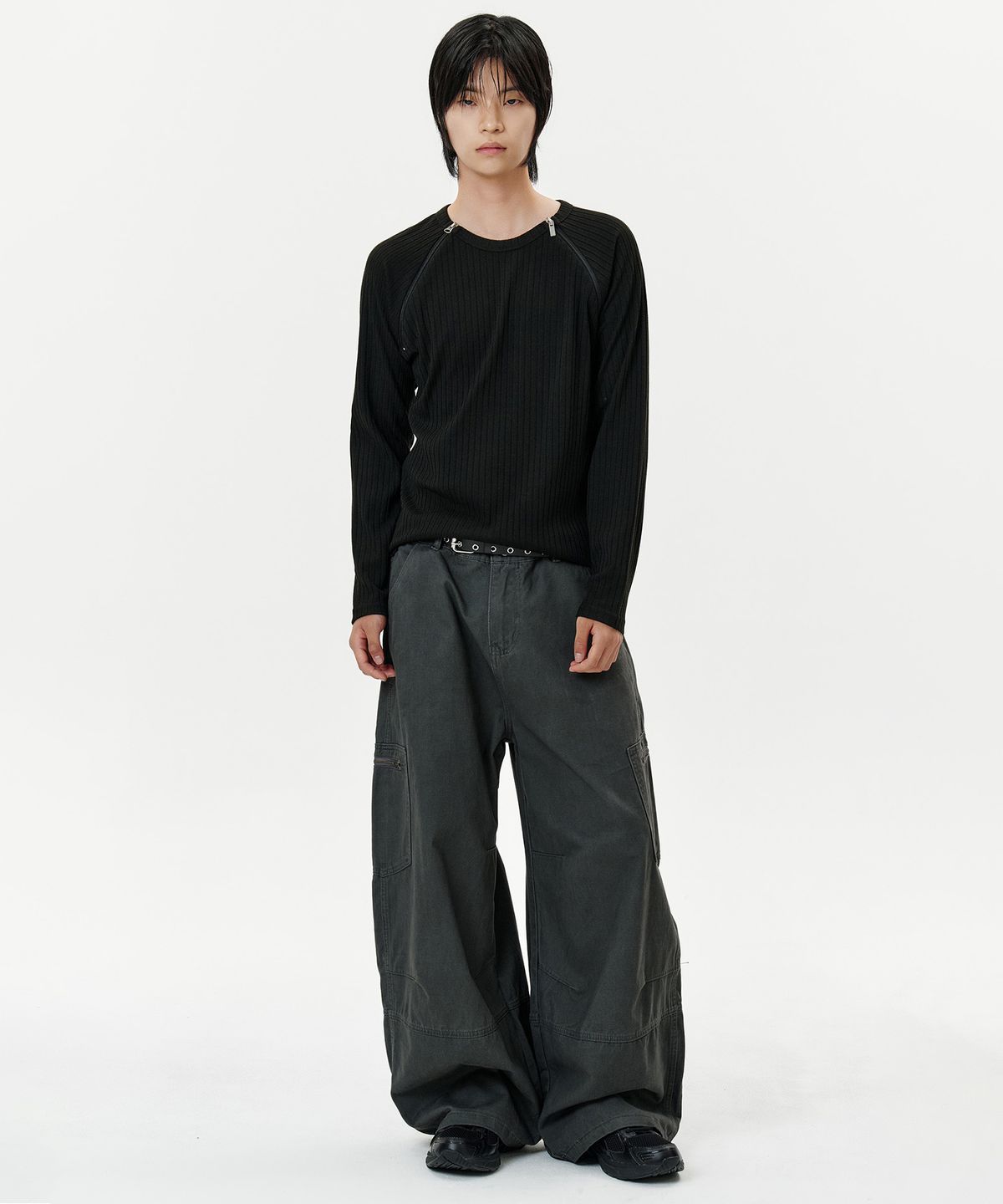 딥센스(DEEP SENSE) Side Zip Pocket Curved Pants - chacol