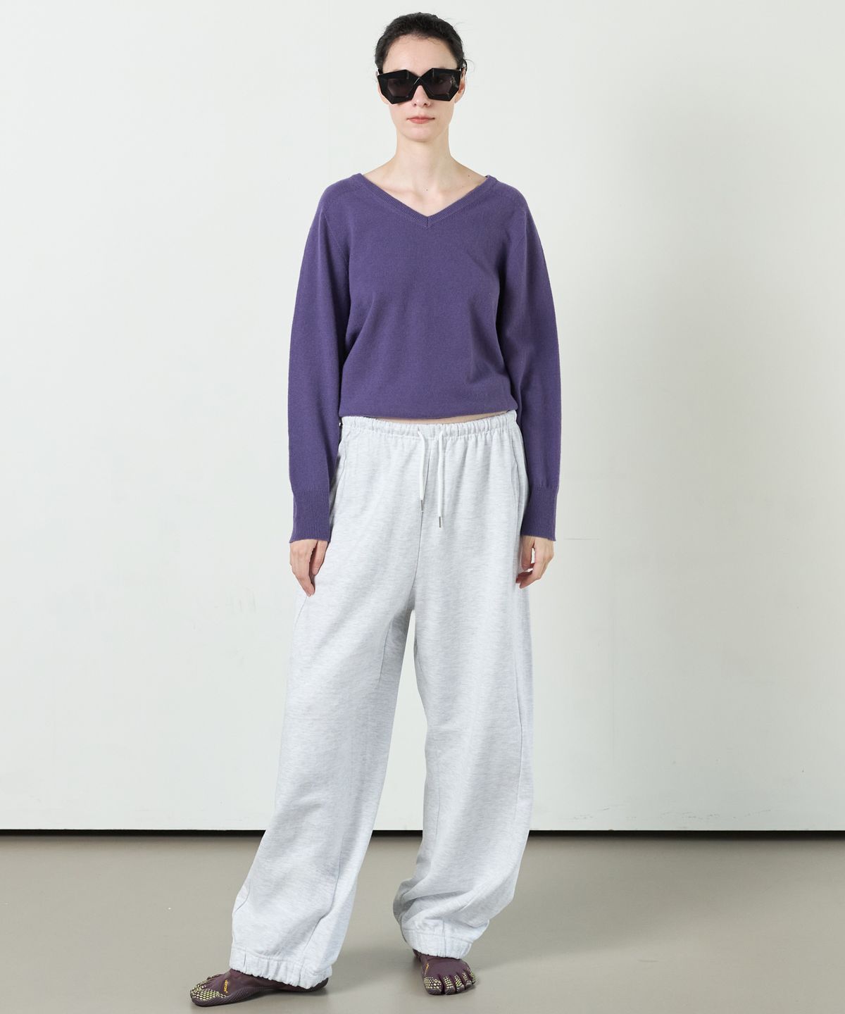 누베르(NUVERE) Shift Sweat White Melange