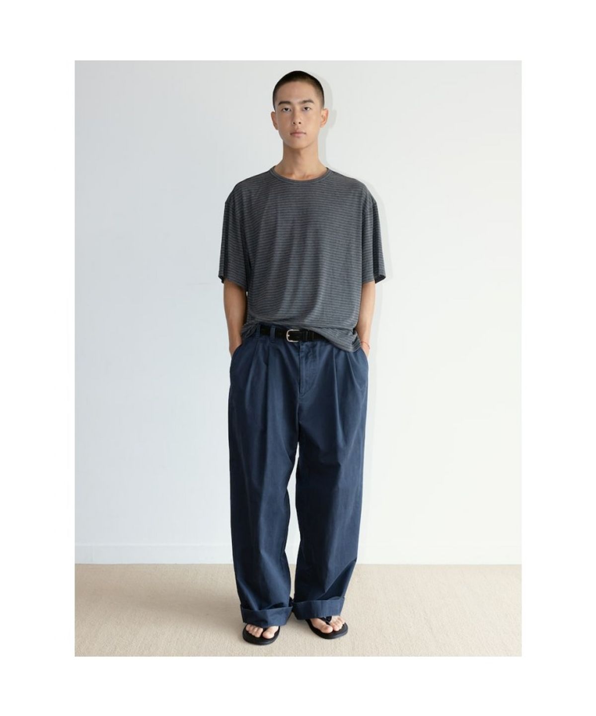 디애퍼처(THE APERTURE) [Unisex] Classic Stripe TShirt  Ash (TA6742U024)