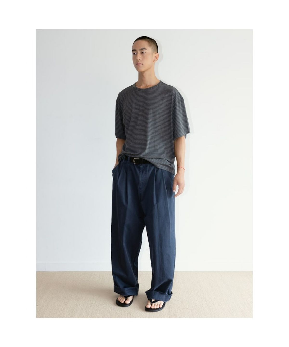 디애퍼처(THE APERTURE) [Unisex] Classic Stripe TShirt  Ash (TA6742U024)