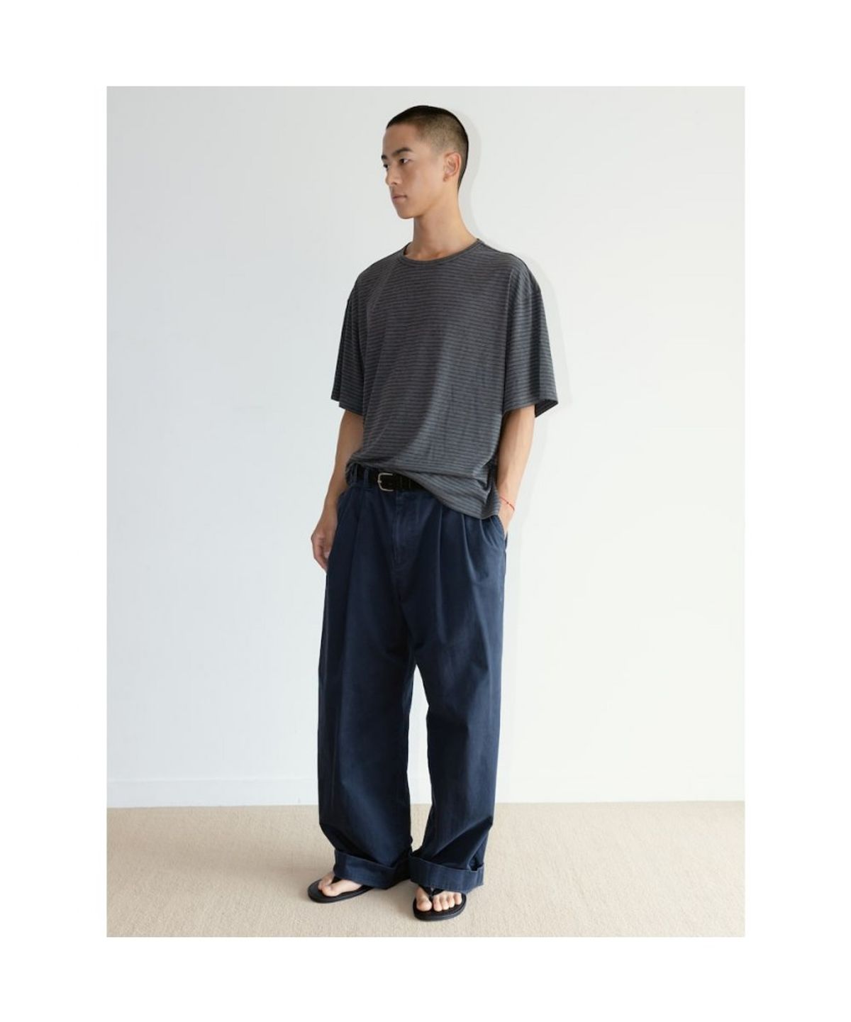 디애퍼처(THE APERTURE) [Unisex] Classic Stripe TShirt  Ash (TA6742U024)