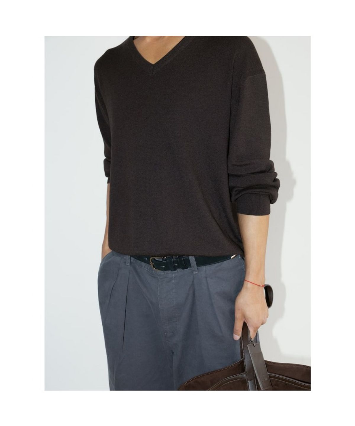 디애퍼처(THE APERTURE) [Unisex] Cash V Neck Knit Top  Brown (TA6751U01D)