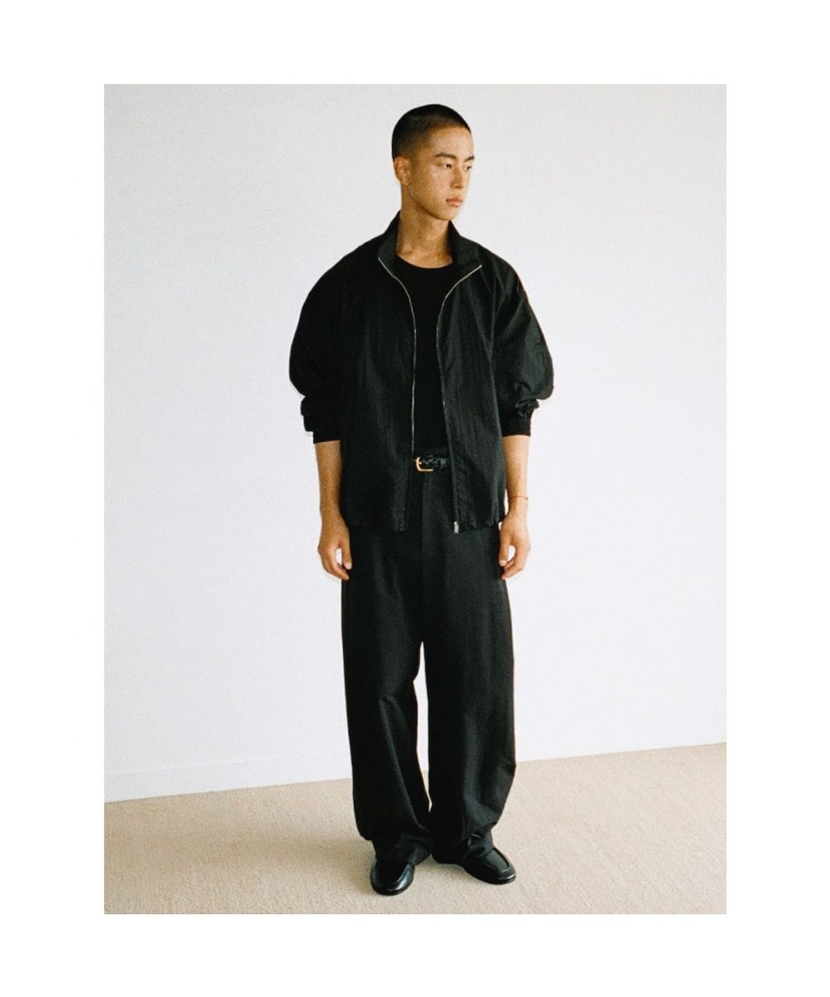 디애퍼처(THE APERTURE) [Unisex] Classic Nylon Jumper  Black (TA6739U025)