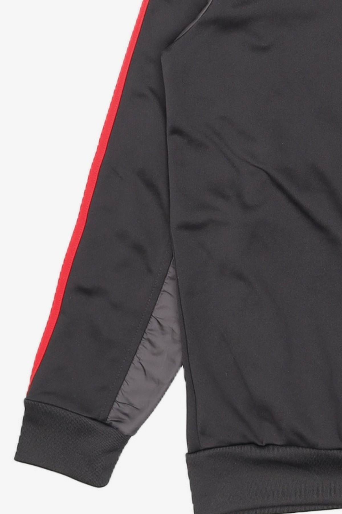 아디다스(ADIDAS) 트레이닝 재킷 105