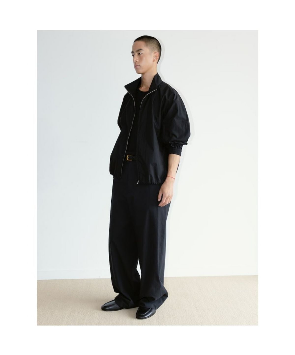 디애퍼처(THE APERTURE) [Unisex] Classic Tuck Pants  Black (TA6721U035)