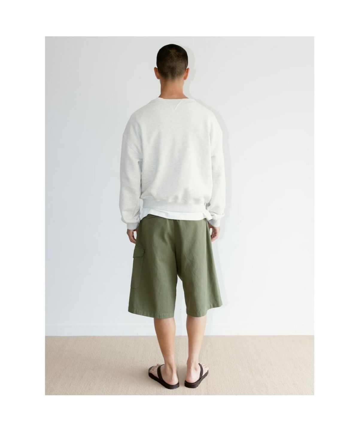디애퍼처(THE APERTURE) [Unisex] Carpenter Bermuda Pants  Khaki (TA6725U01H)