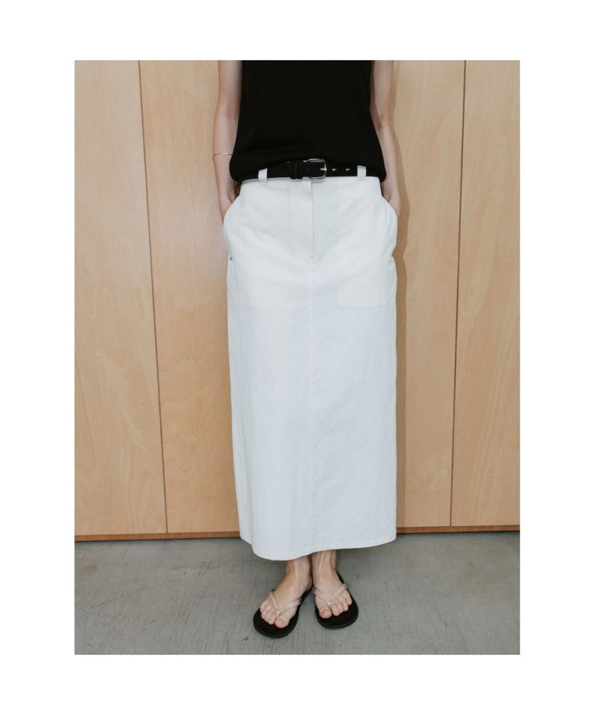 디애퍼처(THE APERTURE) Asti H Line Skirt  Ivory (TA6427A050)