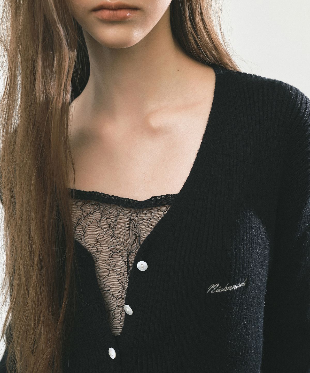 닉앤니콜(NICK&NICOLE) RIBBED V NECK CARDIGAN_BLACK
